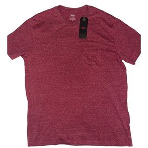 NWT Red Levi’s T-Shirt